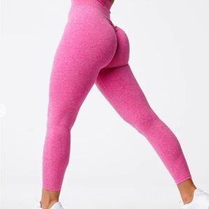 NVGTN Seamless Scrunch Leggings
